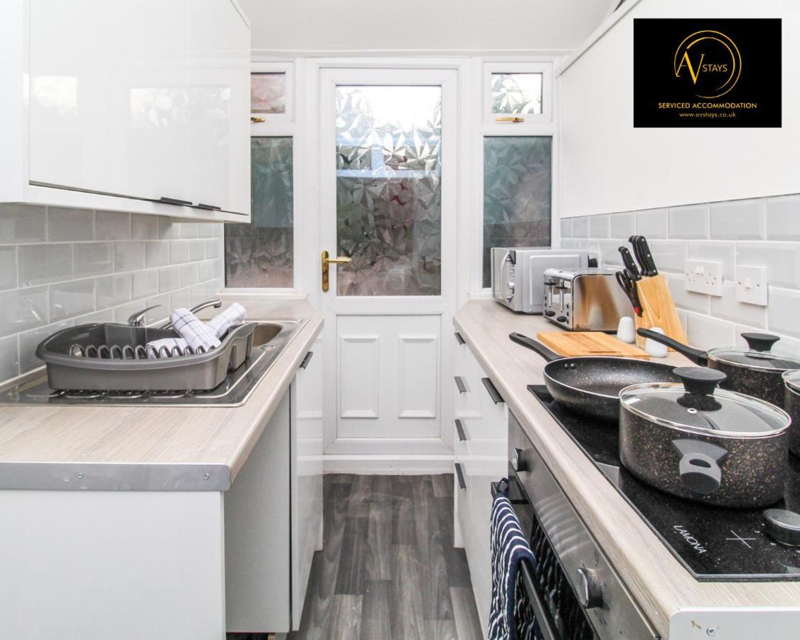 Modern House By Av Stays Short Lets & Serviced Accommodation St Helens St Helens  외부 사진