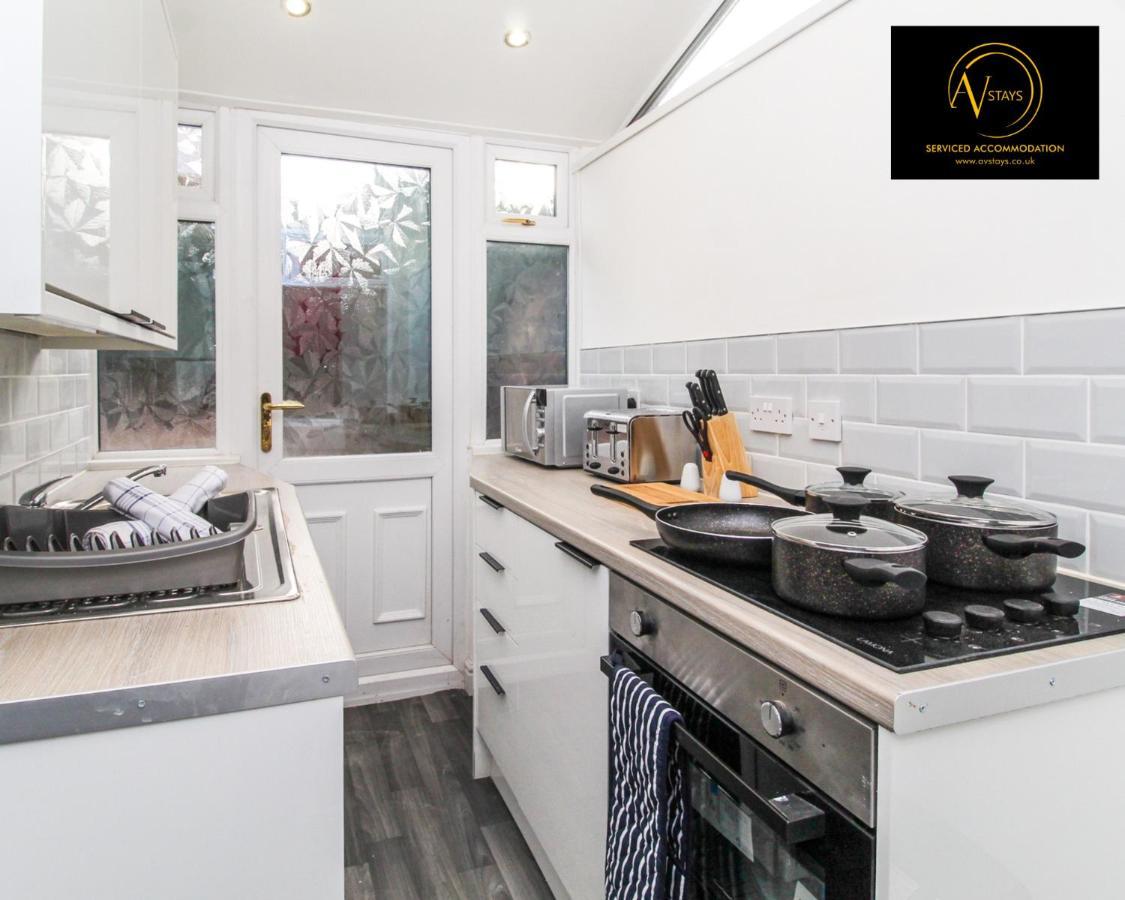 Modern House By Av Stays Short Lets & Serviced Accommodation St Helens St Helens  외부 사진