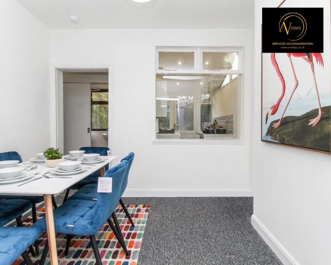 Modern House By Av Stays Short Lets & Serviced Accommodation St Helens St Helens  외부 사진