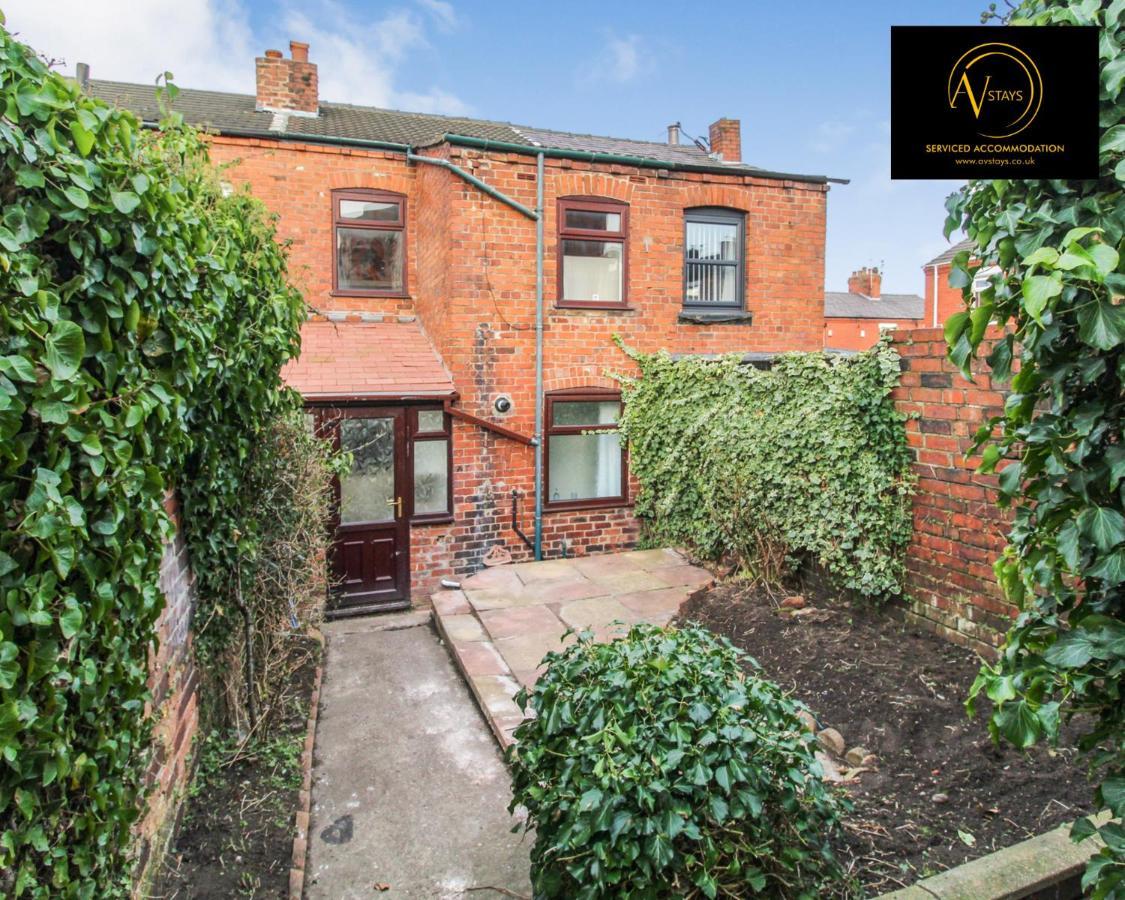 Modern House By Av Stays Short Lets & Serviced Accommodation St Helens St Helens  외부 사진